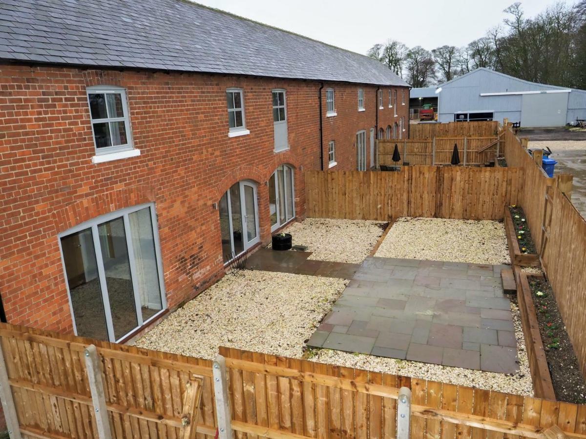 Nellies Shed, Wolds Way Holiday Cottages, 3 bed spacious cottage Cottingham  Esterno foto